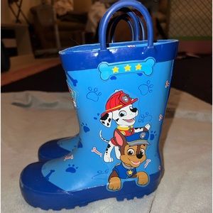Paw patrol rain boots size 9/10